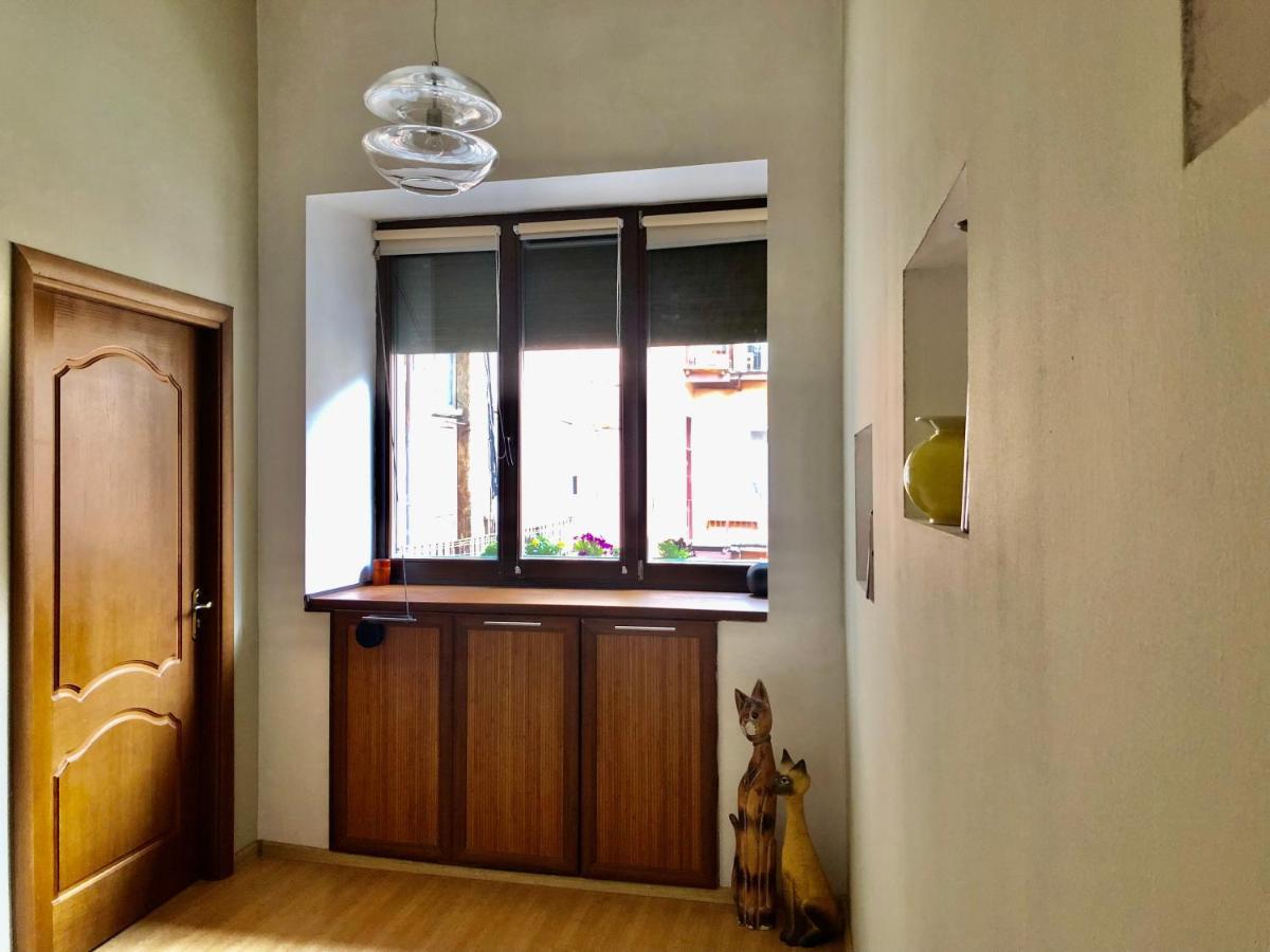 Apartment In The City Centre Lwów Zewnętrze zdjęcie