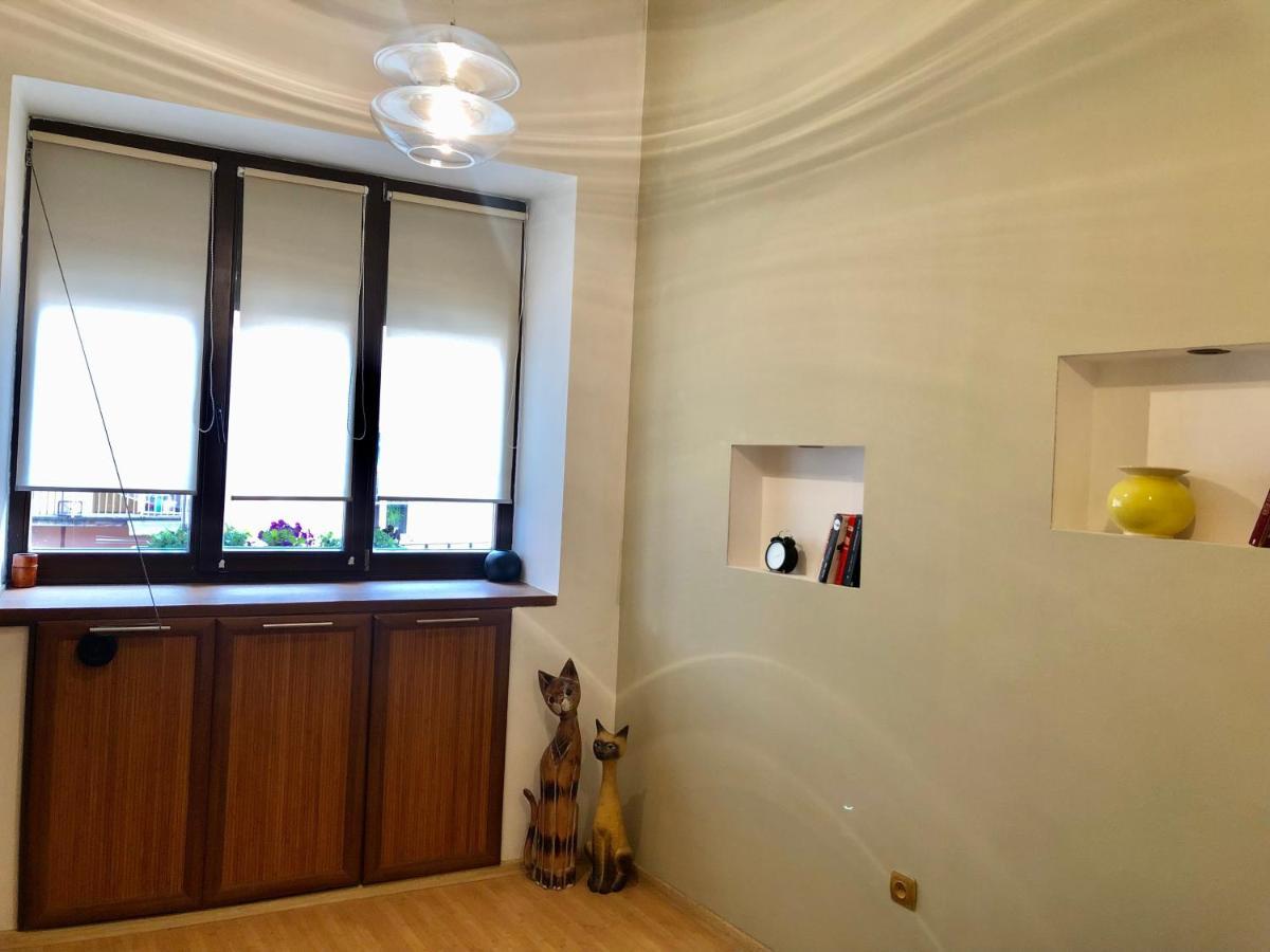 Apartment In The City Centre Lwów Zewnętrze zdjęcie