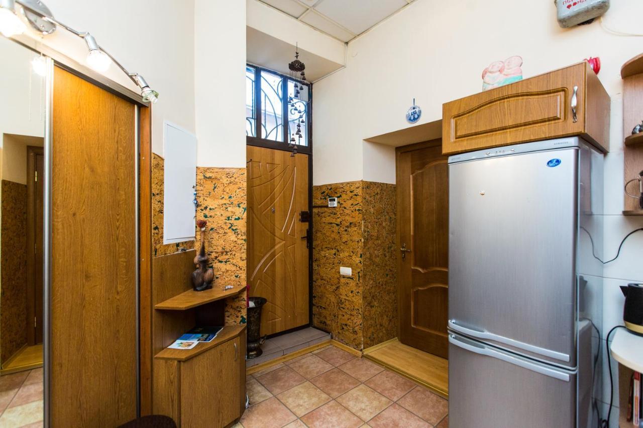 Apartment In The City Centre Lwów Zewnętrze zdjęcie